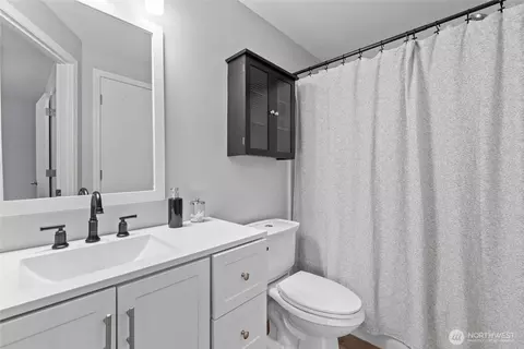 Bath - 25513 33rd Ave E, Spanaway, WA 98387 photo 1 of 2