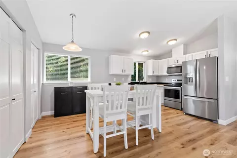 Kitchen - 25513 33rd Ave E, Spanaway, WA 98387 photo 1 of 4