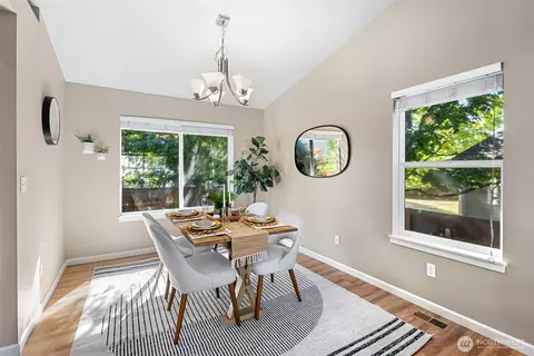Dining - 5022 146th St SE, Everett, WA 98208 photo 1 of 1