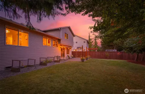 Exterior - 5022 146th St SE, Everett, WA 98208 photo 6 of 10