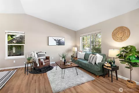 Living - 5022 146th St SE, Everett, WA 98208 photo 1 of 2