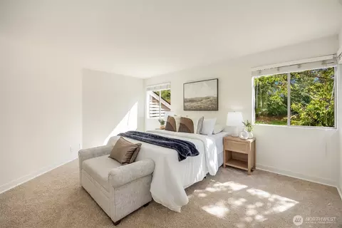 Bedroom - 11825 NE 167th St, Bothell, WA 98011 photo 2 of 4