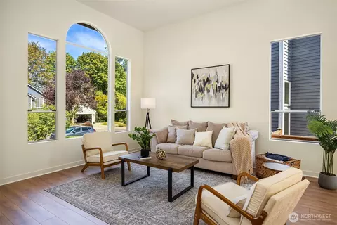 Living - 11825 NE 167th St, Bothell, WA 98011 photo 2 of 3