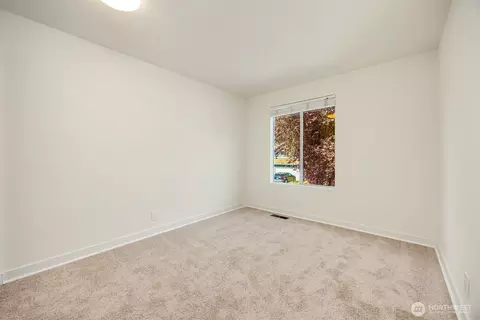 Bedroom - 11825 NE 167th St, Bothell, WA 98011 photo 4 of 4