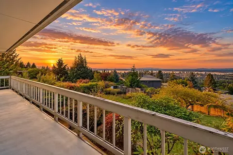 14548 SE 51st St, Bellevue, WA 98006