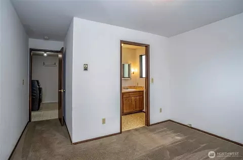 Bedroom - 2513 Cedar St, Everett, WA 98201 photo 5 of 10