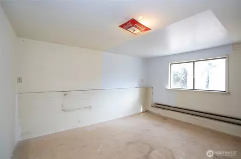 Bedroom - 2513 Cedar St, Everett, WA 98201 photo 10 of 10
