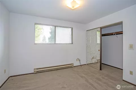 Bedroom - 2513 Cedar St, Everett, WA 98201 photo 6 of 10