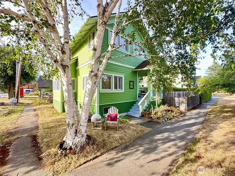 740 Lincoln St, Port Townsend, WA 98368