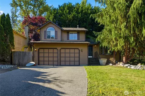 8716 17th St NE, Lake Stevens, WA 98258