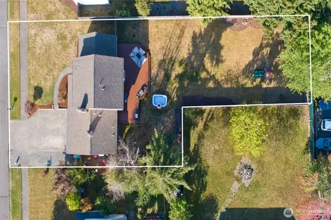 View/Area - 2871 Initial Ave, Enumclaw, WA 98022 photo 1 of 2