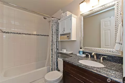 Bath - 2871 Initial Ave, Enumclaw, WA 98022 photo 2 of 2