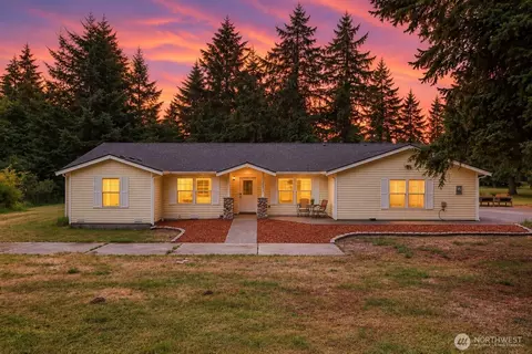 15839 Ordway Dr SE, Yelm, WA 98597