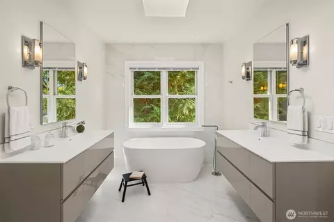 Bath - 1612 38th Ave E, Seattle, WA 98112 photo 1 of 3