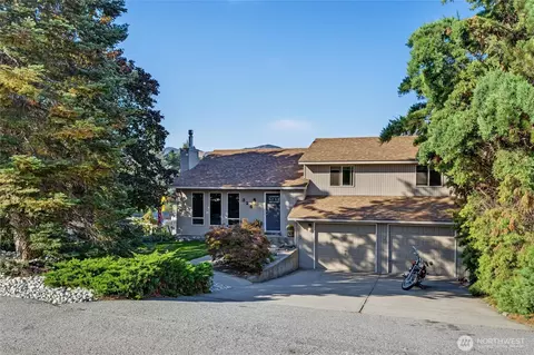 324 S Iowa Ave, East Wenatchee, WA 98802