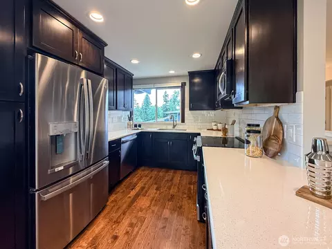 Kitchen - 15003 108th Pl NE, Bothell, WA 98011 photo 1 of 2