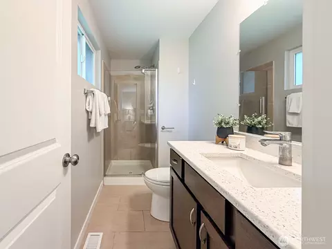 Bath - 15003 108th Pl NE, Bothell, WA 98011 photo 1 of 3