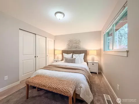 Bedroom - 15003 108th Pl NE, Bothell, WA 98011 photo 2 of 6