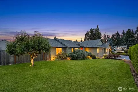 8228 226th St SW #A/B, Edmonds, WA 98026