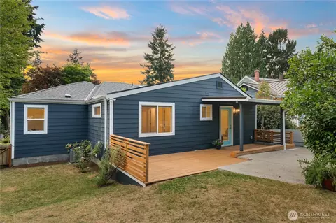 12032 38th Ave NE, Seattle, WA 98125