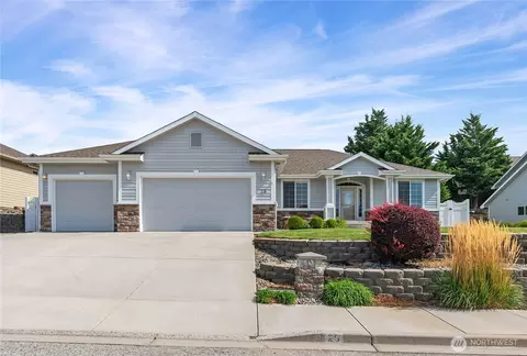 25 S Mandolin Ave, East Wenatchee, WA 98802