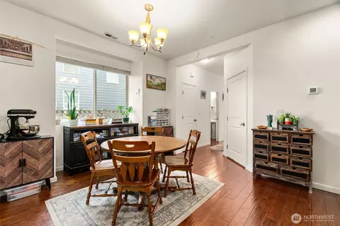 Dining - 7377 Radius Loop SE, Olympia, WA 98513 photo 1 of 2