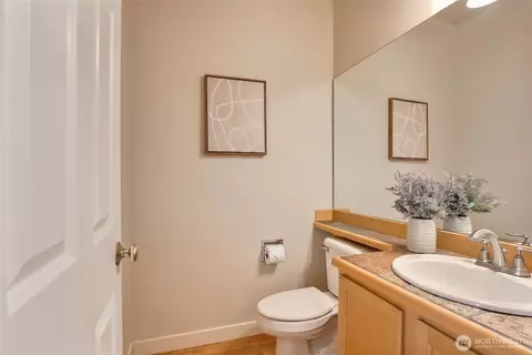 Bath - 13021 NE 182nd Pl #A, Bothell, WA 98011 photo 1 of 3