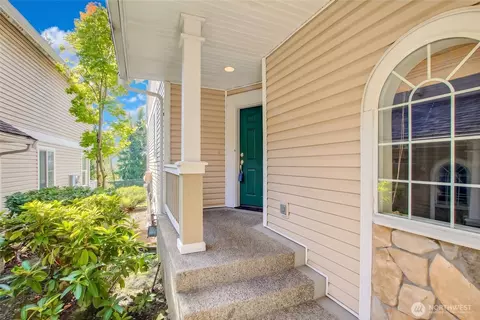 Exterior - 13021 NE 182nd Pl #A, Bothell, WA 98011 photo 3 of 5