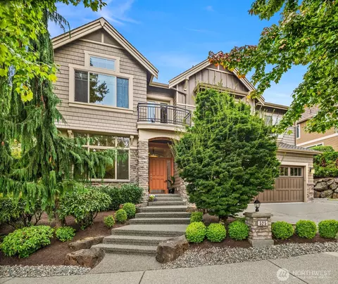 525 Timber Creek Dr NW, Issaquah, WA 98027