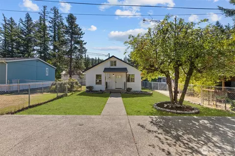 45511 SE 141st St, North Bend, WA 98045