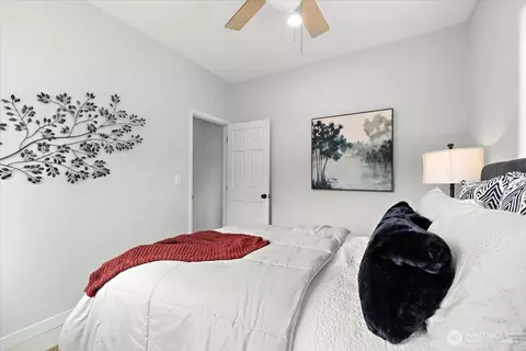 Bedroom - 32308 E Rutherford St, Carnation, WA 98014 photo 2 of 2