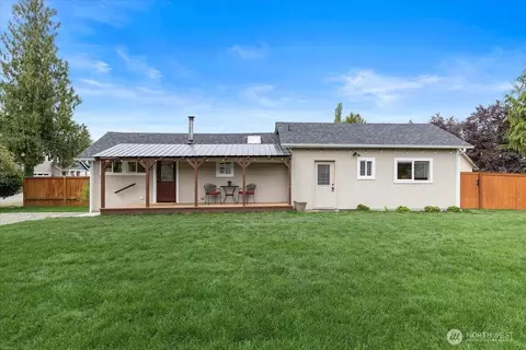 32308 E Rutherford St, Carnation, WA 98014