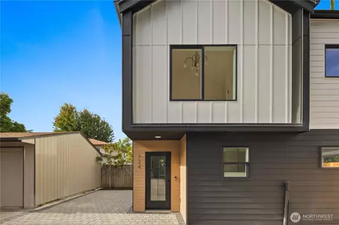 Exterior - 724 N 89th St, Seattle, WA 98103 photo 3 of 7