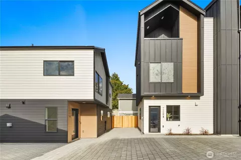 Exterior - 724 N 89th St, Seattle, WA 98103 photo 7 of 7