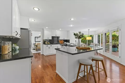 Kitchen - 15505 33rd Ave SE, Mill Creek, WA 98012 photo 2 of 4