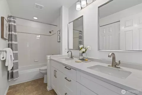 Bath - 15505 33rd Ave SE, Mill Creek, WA 98012 photo 4 of 4