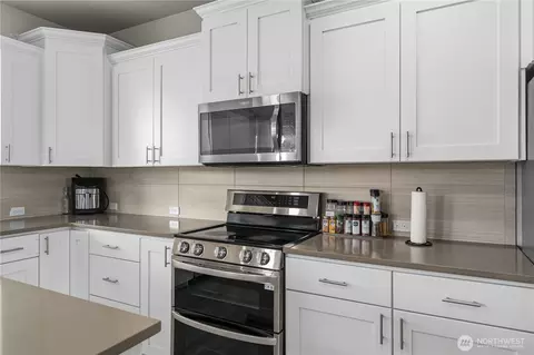 Kitchen - 415 Buell St SW, Orting, WA 98360 photo 2 of 3