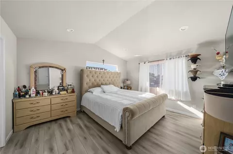 Bedroom - 415 Buell St SW, Orting, WA 98360 photo 1 of 5
