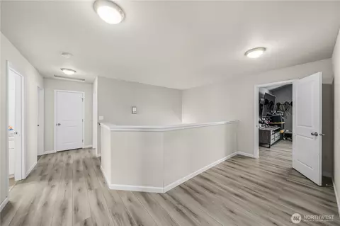Entry Way - 415 Buell St SW, Orting, WA 98360 photo 4 of 4