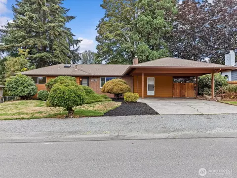 20631 120th Ave SE, Kent, WA 98031