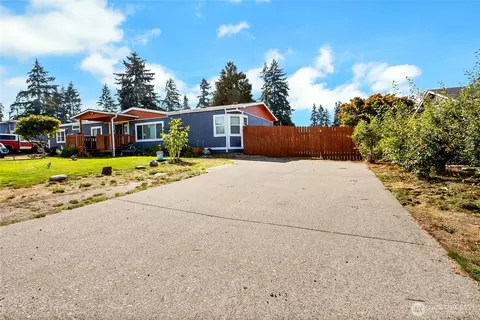 Exterior - 720 190th St E, Spanaway, WA 98387 photo 3 of 7