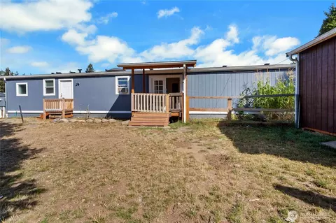 Exterior - 720 190th St E, Spanaway, WA 98387 photo 5 of 7