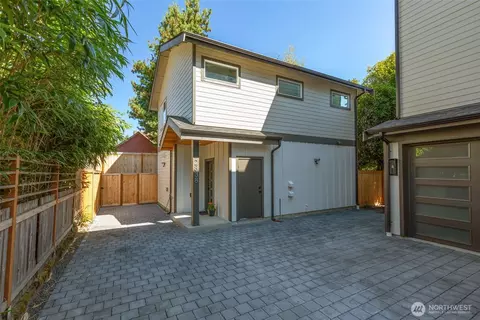 2838 NW 73rd St, Seattle, WA 98117