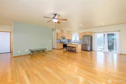 Living - 70 El Rio Ln, Sequim, WA 98382 photo 1 of 3
