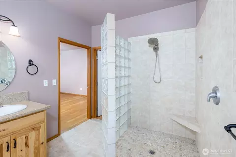Bath - 70 El Rio Ln, Sequim, WA 98382 photo 2 of 3