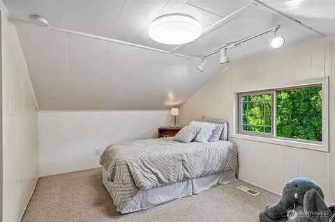 Bedroom - 27527 SE 467th Pl, Enumclaw, WA 98022 photo 4 of 8