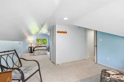 Bedroom - 27527 SE 467th Pl, Enumclaw, WA 98022 photo 6 of 8