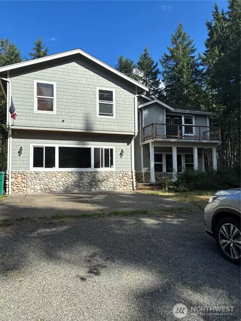 1954 Nellita Rd NW, Seabeck, WA 98380
