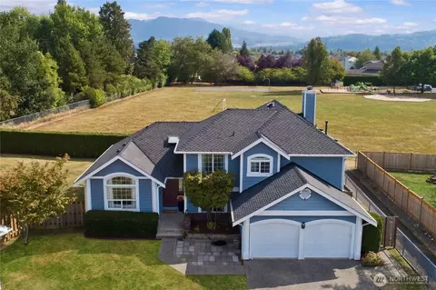 Exterior - 709 Victor St, Enumclaw, WA 98022 photo 6 of 7