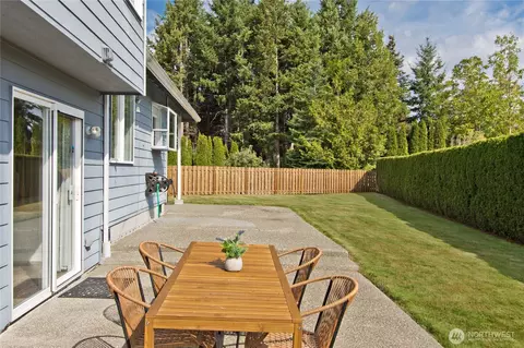 Exterior - 709 Victor St, Enumclaw, WA 98022 photo 5 of 7